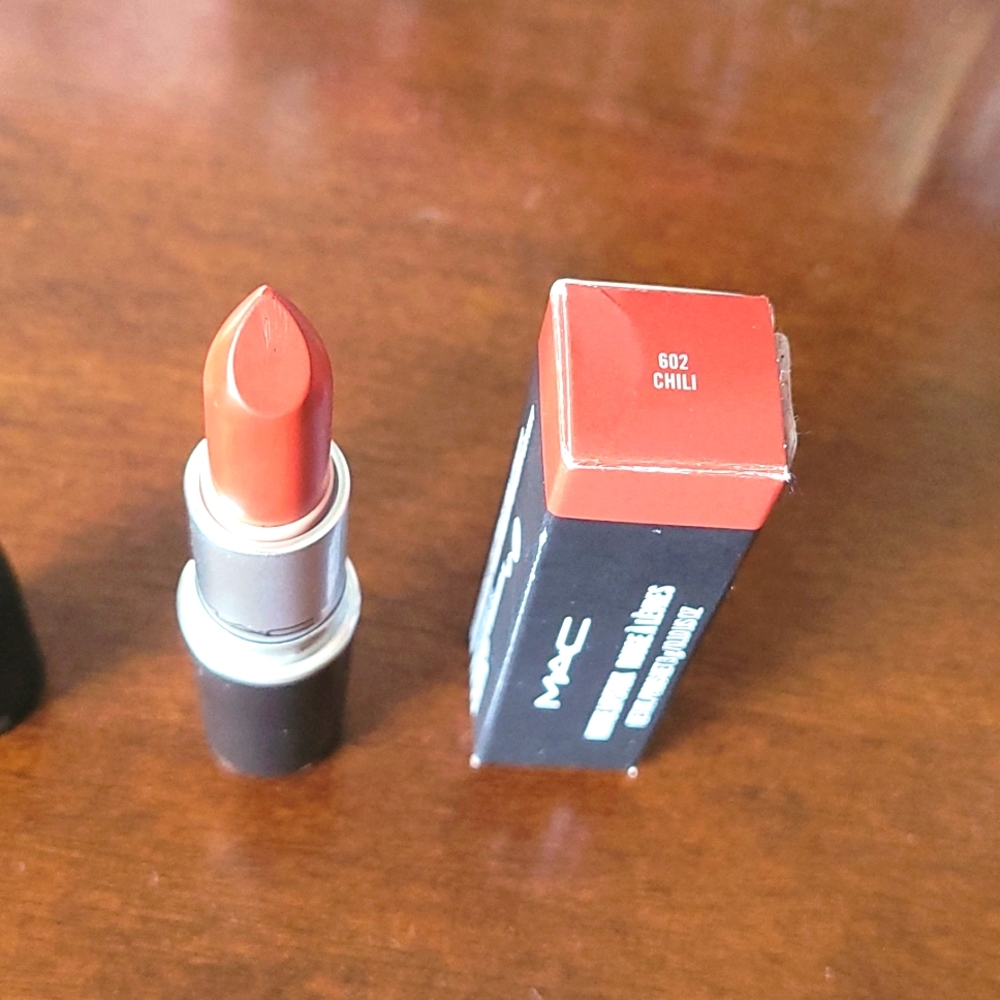 Mac Matte Lipstick Chili